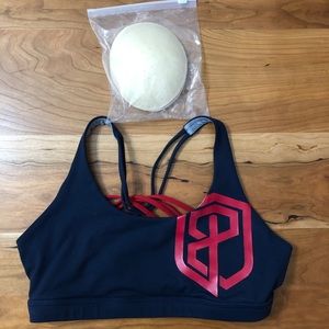 Born Primitive M sports bra w/pads
